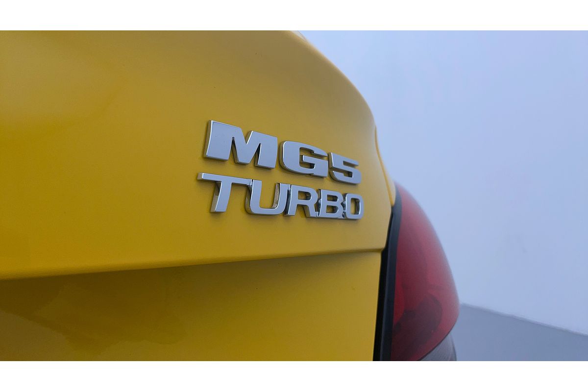 2023 MG MG5 Essence