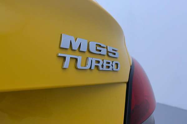 2023 MG MG5 Essence