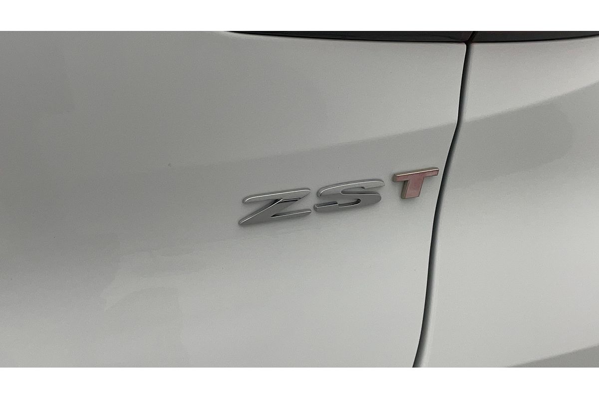 2021 MG ZST Essence