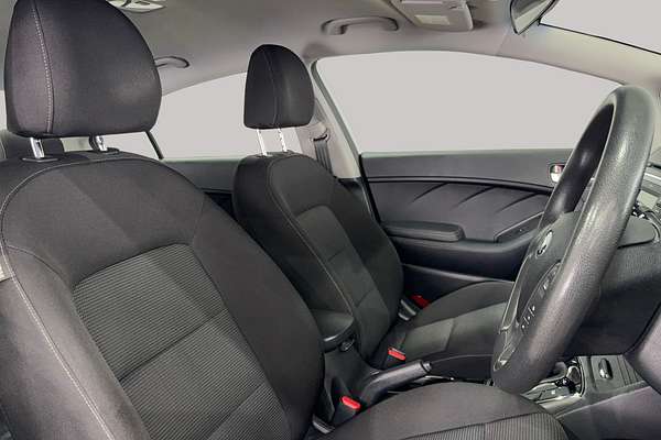 2017 Kia Cerato S YD