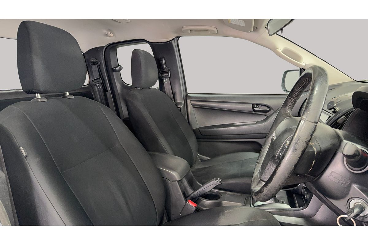 2016 Isuzu D-MAX SX High Ride Rear Wheel Drive