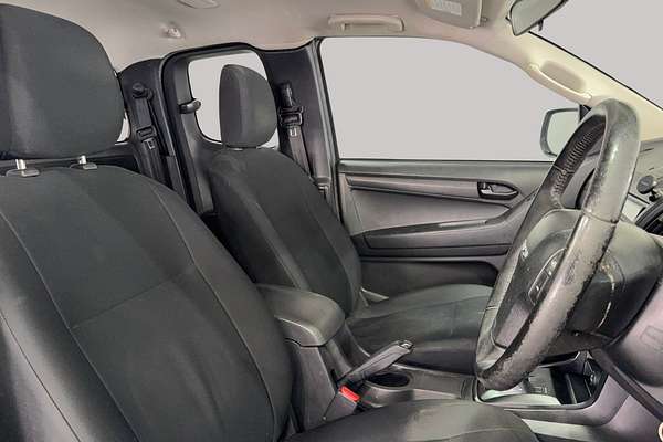 2016 Isuzu D-MAX SX High Ride Rear Wheel Drive