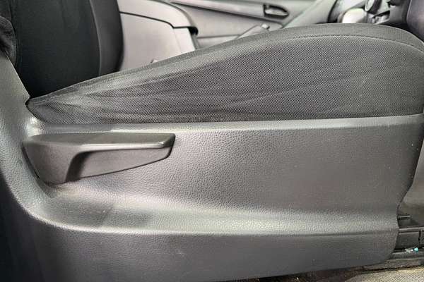 2016 Isuzu D-MAX SX High Ride Rear Wheel Drive