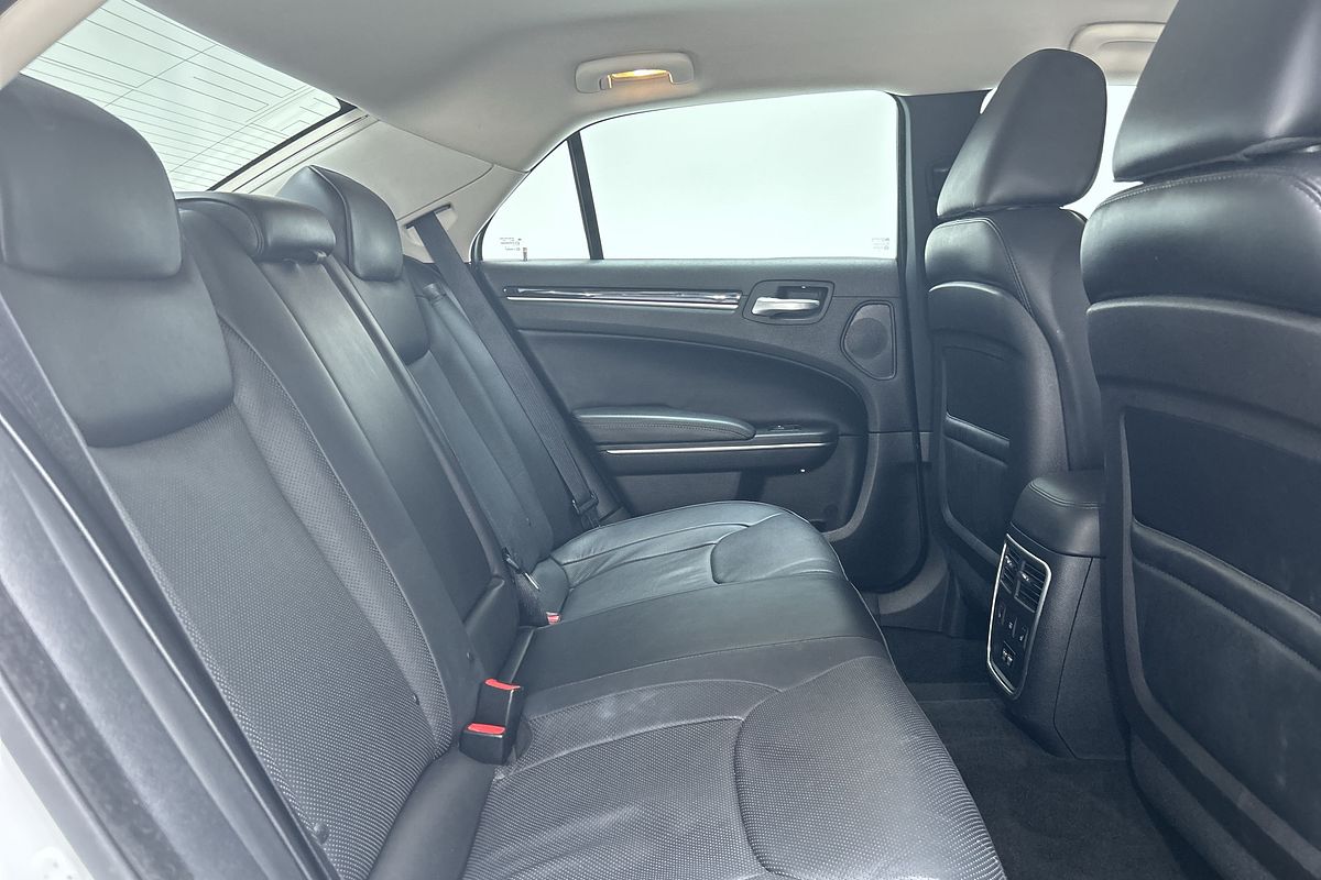 2015 Chrysler 300 C LX
