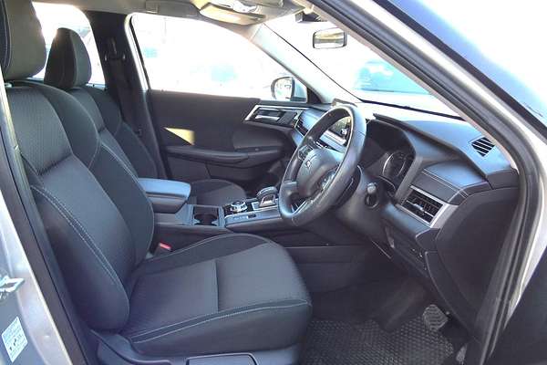 2023 Mitsubishi Outlander ES ZM