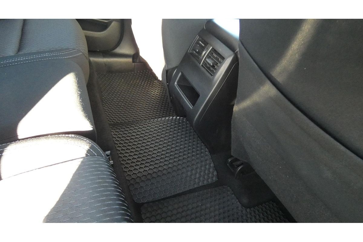 2023 Mitsubishi Outlander ES ZM