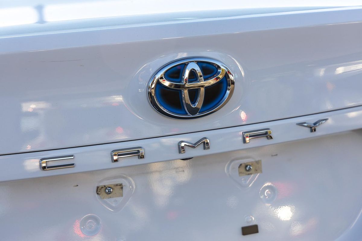 2024 Toyota Camry Ascent AXVH70R