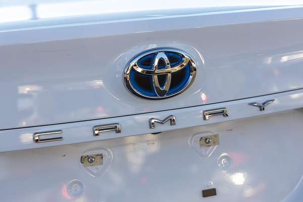 2024 Toyota Camry Ascent AXVH70R