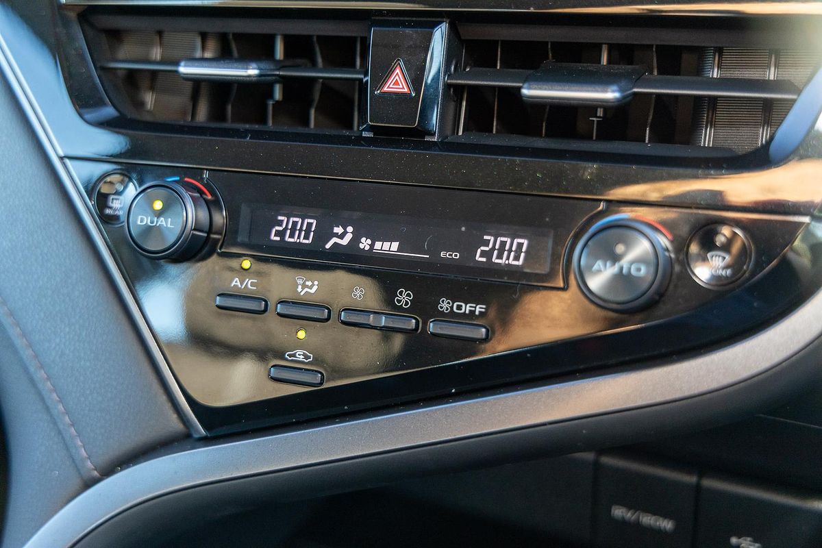 2024 Toyota Camry Ascent AXVH70R