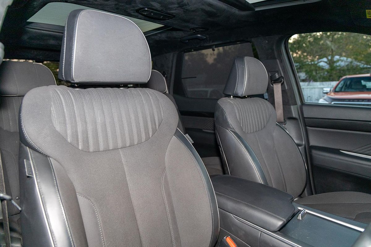 2024 Hyundai Palisade Calligraphy Black Ink LX2.V4