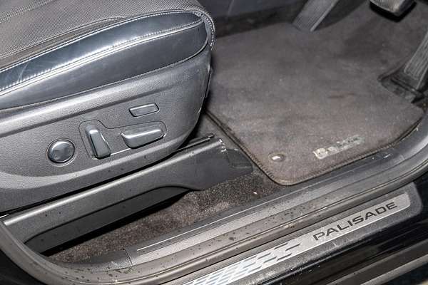2024 Hyundai Palisade Calligraphy Black Ink LX2.V4