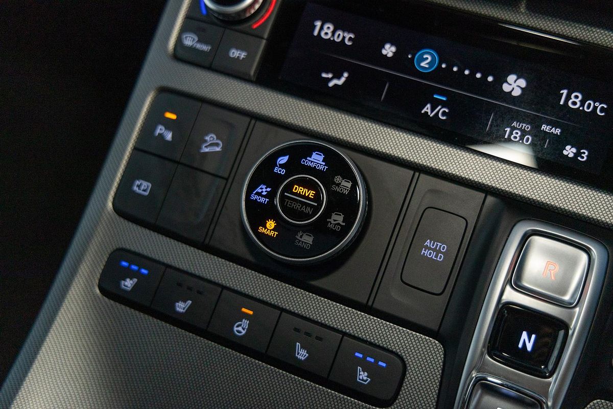2024 Hyundai Palisade Calligraphy Black Ink LX2.V4