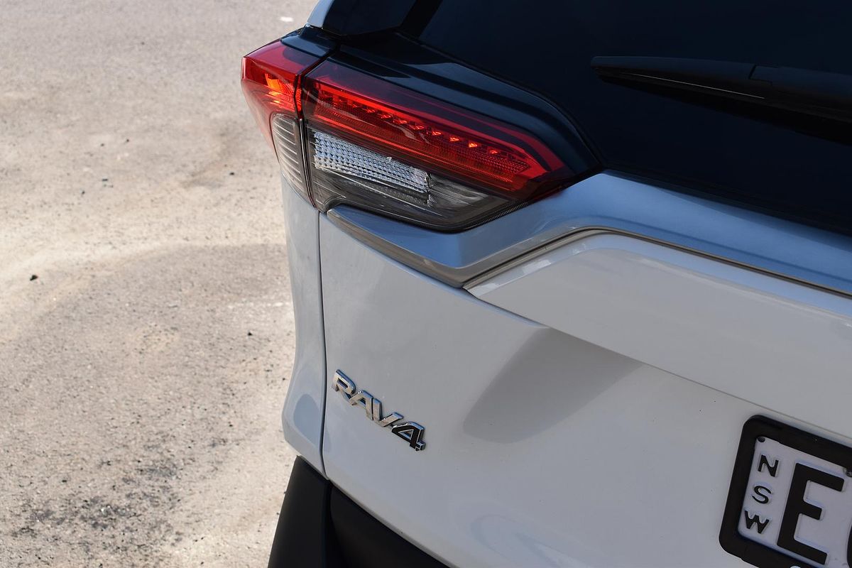 2020 Toyota RAV4 Cruiser AXAH52R