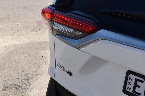 2020 Toyota RAV4 Cruiser AXAH52R