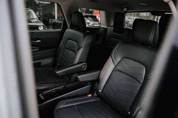2024 Nissan Pathfinder Ti-L R53