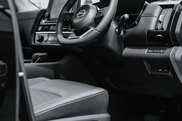 2024 Nissan Pathfinder ST-L R53