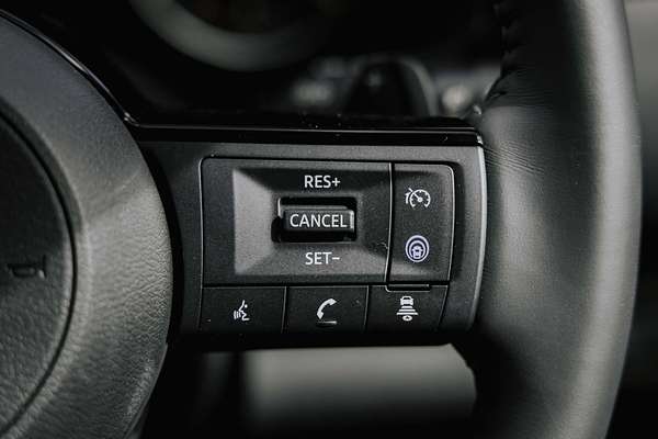 2024 Nissan Pathfinder ST-L R53