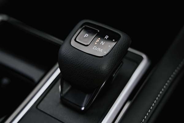 2024 Nissan Pathfinder ST-L R53