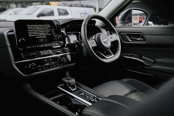 2024 Nissan Pathfinder ST-L R53