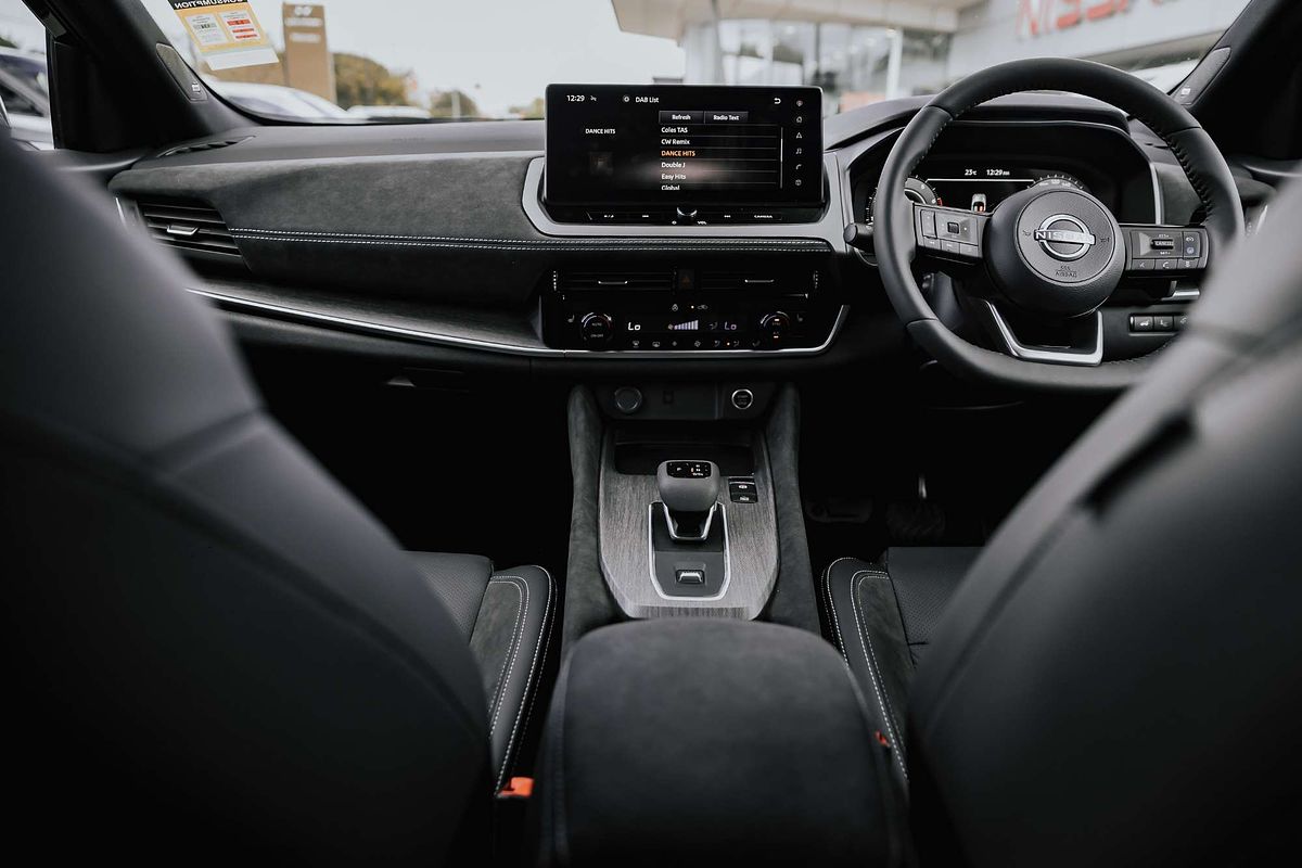 2025 Nissan QASHQAI Ti-L J12