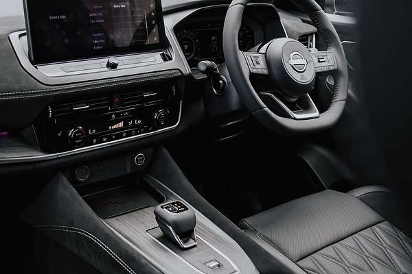2025 Nissan QASHQAI Ti-L J12