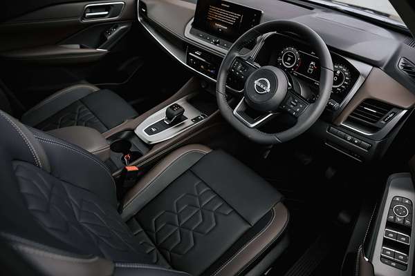 2025 Nissan QASHQAI Ti J12