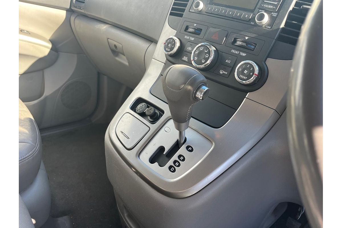 2014 Kia Grand Carnival Si VQ