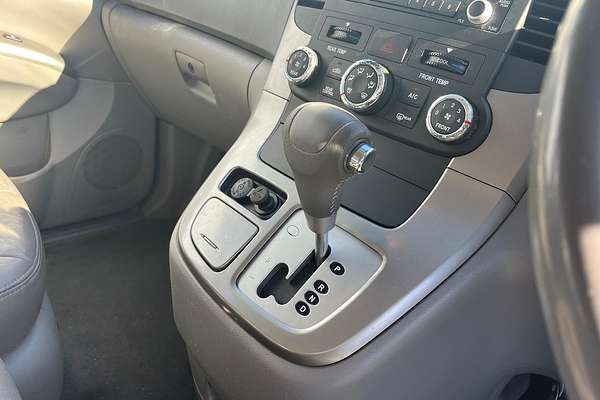 2014 Kia Grand Carnival Si VQ