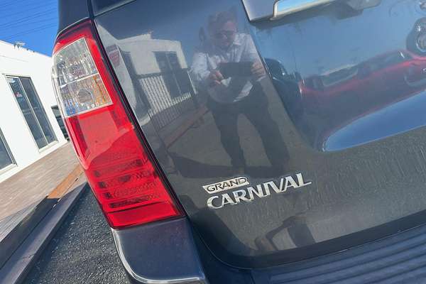 2014 Kia Grand Carnival Si VQ