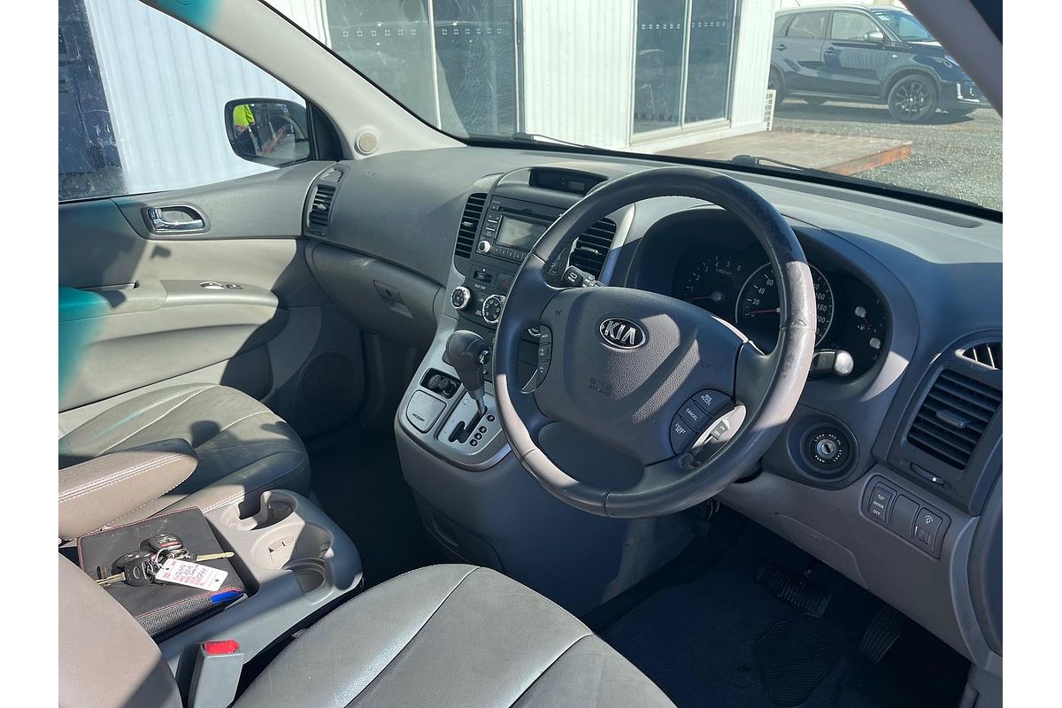 2014 Kia Grand Carnival Si VQ