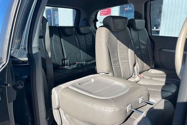 2014 Kia Grand Carnival Si VQ