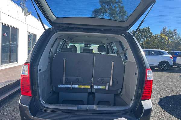 2014 Kia Grand Carnival Si VQ