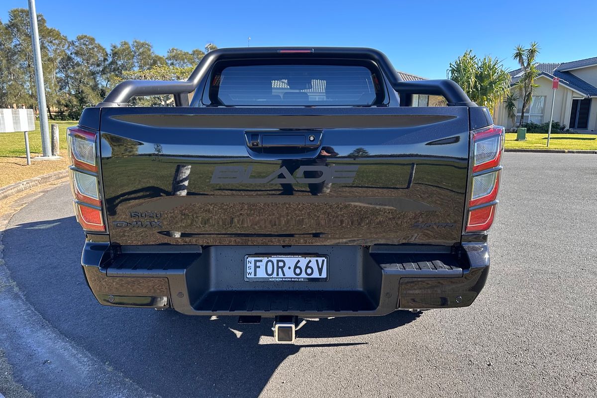 2024 Isuzu D-MAX BLADE 4X4