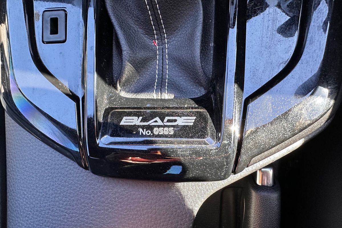 2024 Isuzu D-MAX BLADE 4X4