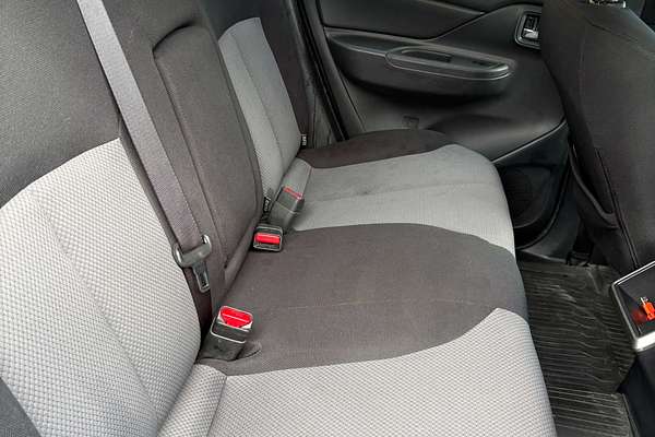 2021 Mitsubishi Triton GLX+ MR 4X4