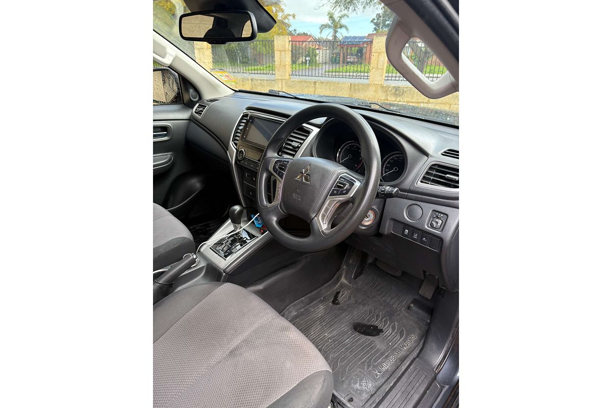 2021 Mitsubishi Triton GLX+ MR 4X4