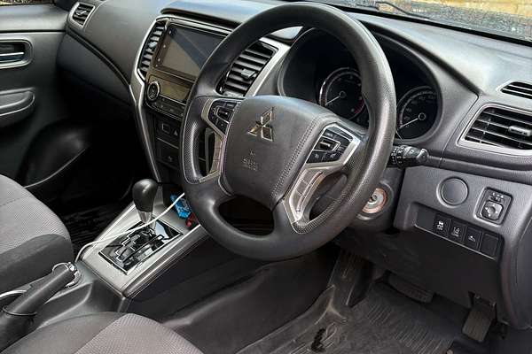 2021 Mitsubishi Triton GLX+ MR 4X4