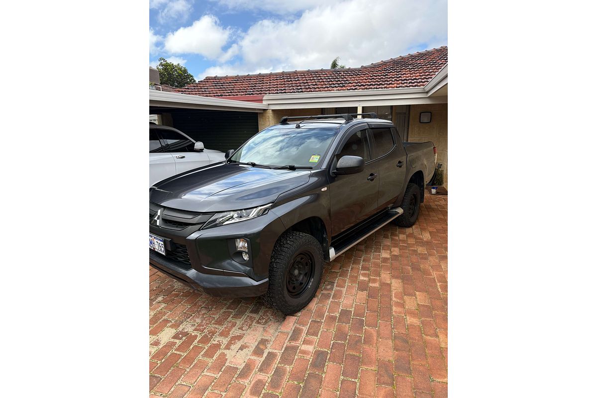 2021 Mitsubishi Triton GLX+ MR 4X4
