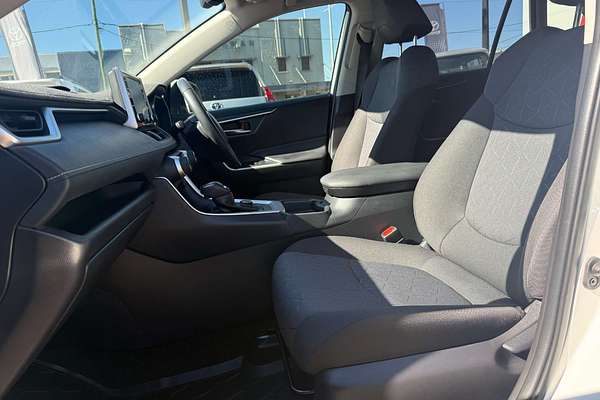 2020 Toyota RAV4 GXL AXAH54R