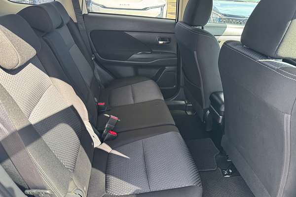2017 Mitsubishi Outlander LS ZK