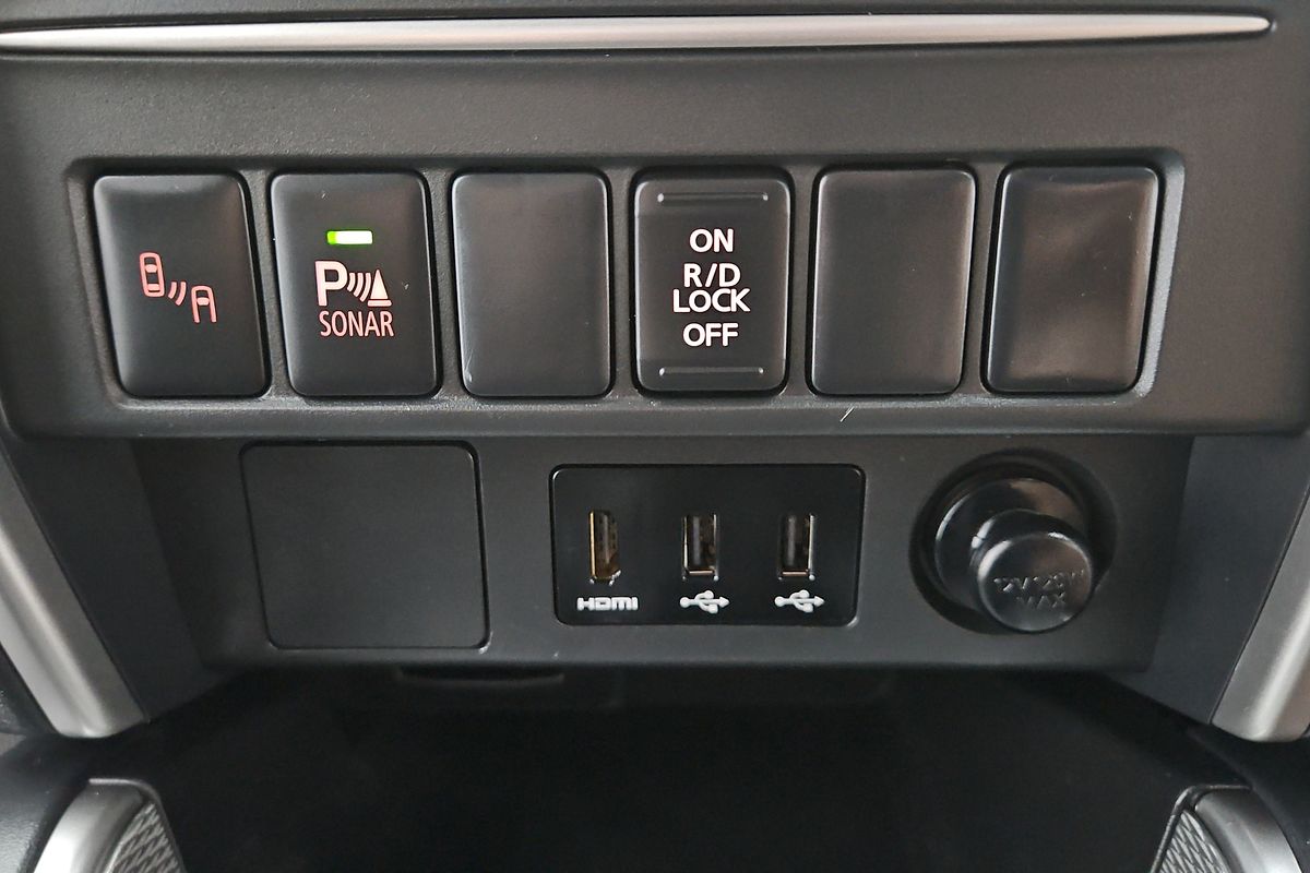 2021 Mitsubishi Triton GLS MR 4X4