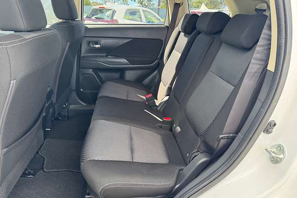 2017 Mitsubishi Outlander LS ZK