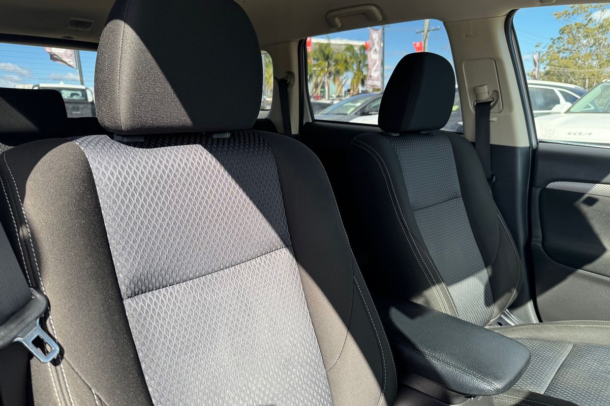 2017 Mitsubishi Outlander LS ZK
