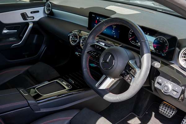 2023 Mercedes-Benz A-Class A250 V177
