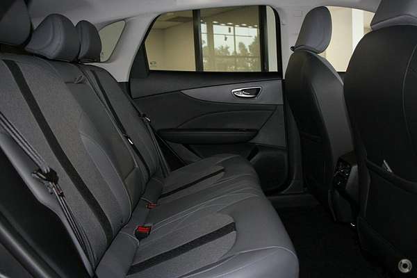 2025 MG MGS5 EV Essence 49 ZS3EM
