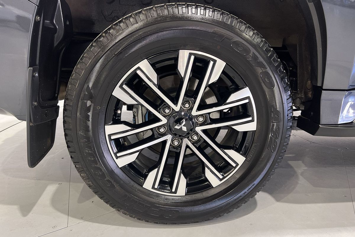 2022 Mitsubishi Pajero Sport GLS QF