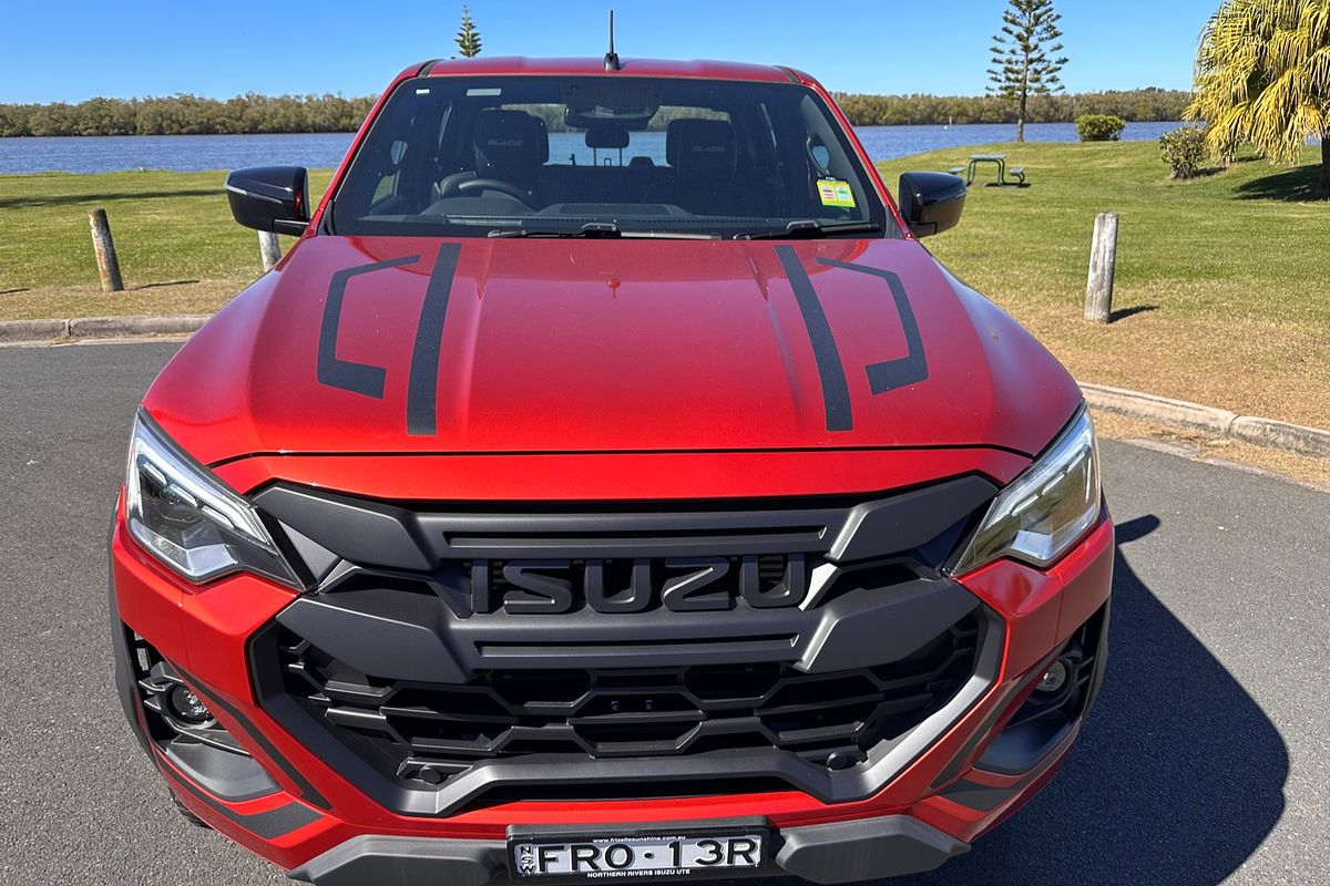 2024 Isuzu D-MAX BLADE 4X4