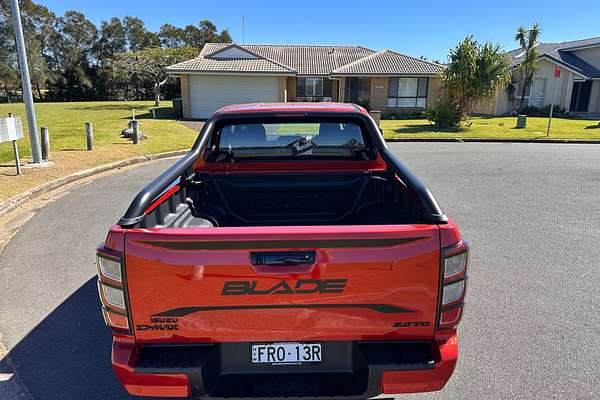 2024 Isuzu D-MAX BLADE 4X4