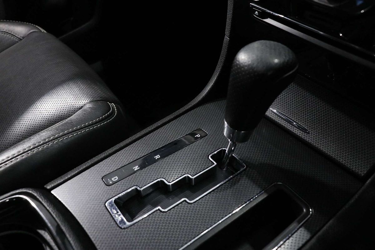 2013 Chrysler 300 SRT-8 Core LX