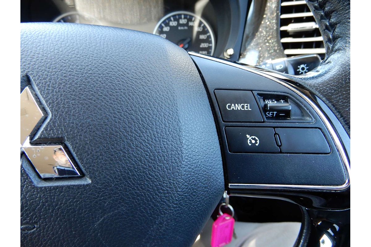 2017 Mitsubishi Outlander LS ZK